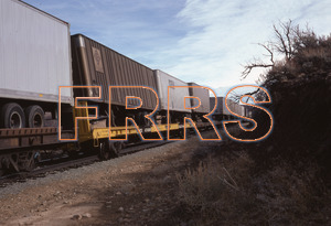 nh_Trailer_Train_012_thumbnail.jpg