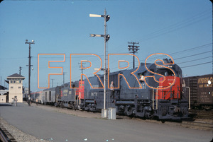 Staff_SP_-_005_R_thumbnail.jpg