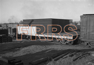 Staff_WP_-_124_R_thumbnail.jpg