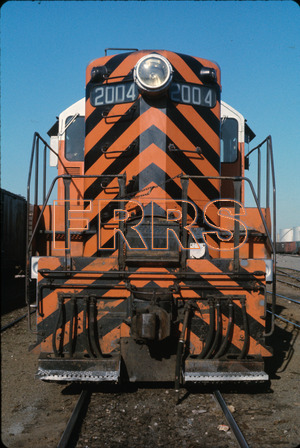 Staff_WP_-_268_R_thumbnail.jpg