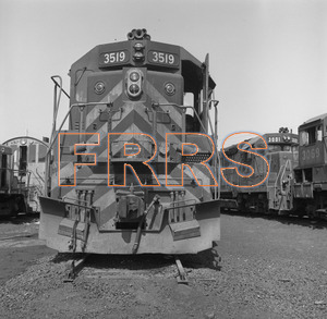 Staff_WP_-_583_R_thumbnail.jpg