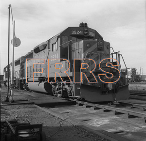 Staff_WP_-_661_R_thumbnail.jpg