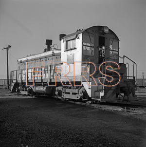 Staff_WP_-_697_R_thumbnail.jpg