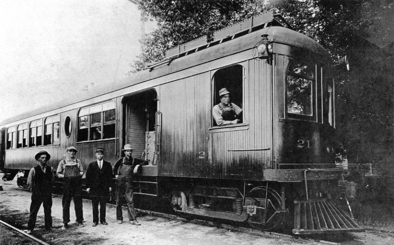 Nevada Copper Belt No.21, built by the Hall-Scott Motor Company of West Berkeley, California, with wood carbody by the Hollman Car Company of San Francisco. (Photo: California State Railroad Museum, courtesy of George Childs)