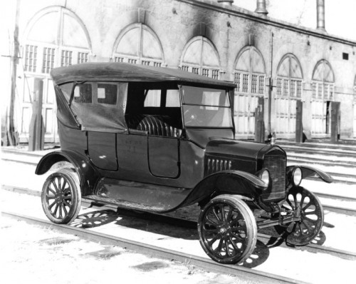 Virginia & Truckee motor car No. 24, a Model T Ford touring car, sits astride the rails in front of the V&T engine house in Carson City. (Nevada Historical Society photo)