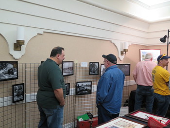 2018_convention_180420_kcochran_IMG_3394_Eugene_Vick_Nair_and_Ernie_Von_ibsch_discussing_Archive_photos_350x263.jpg